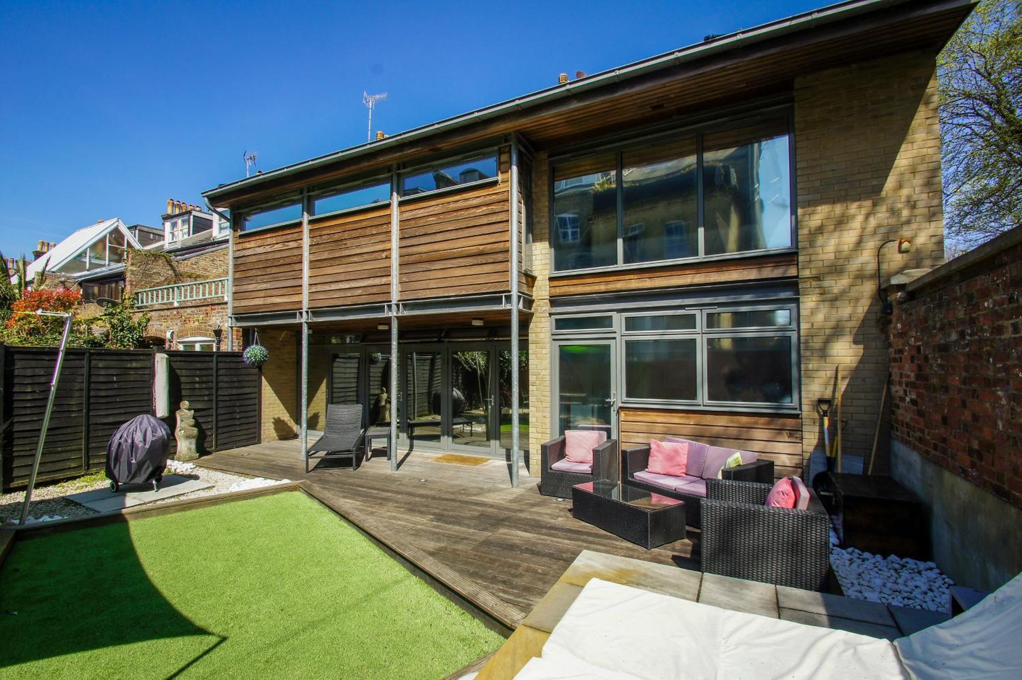 The Edge - Parking - By Brighton Holiday Lets Exterior photo